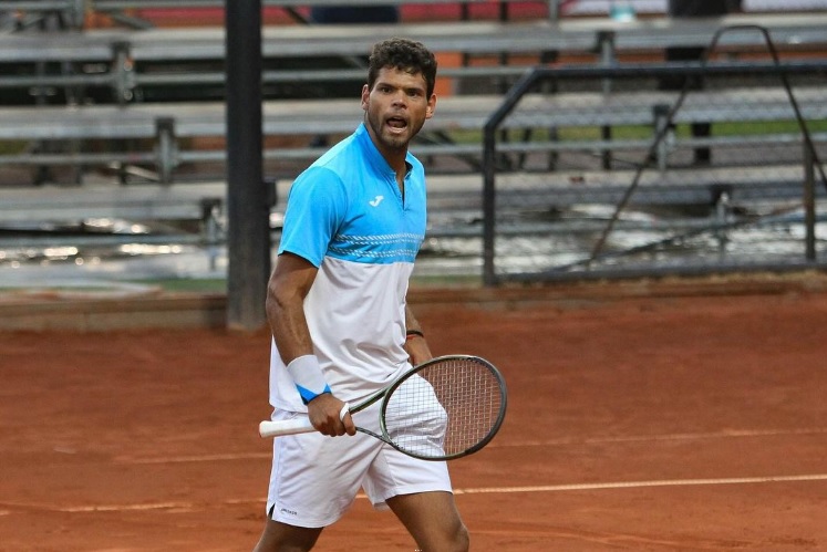 Bruna suma un nuevo punto ATP en Hungría